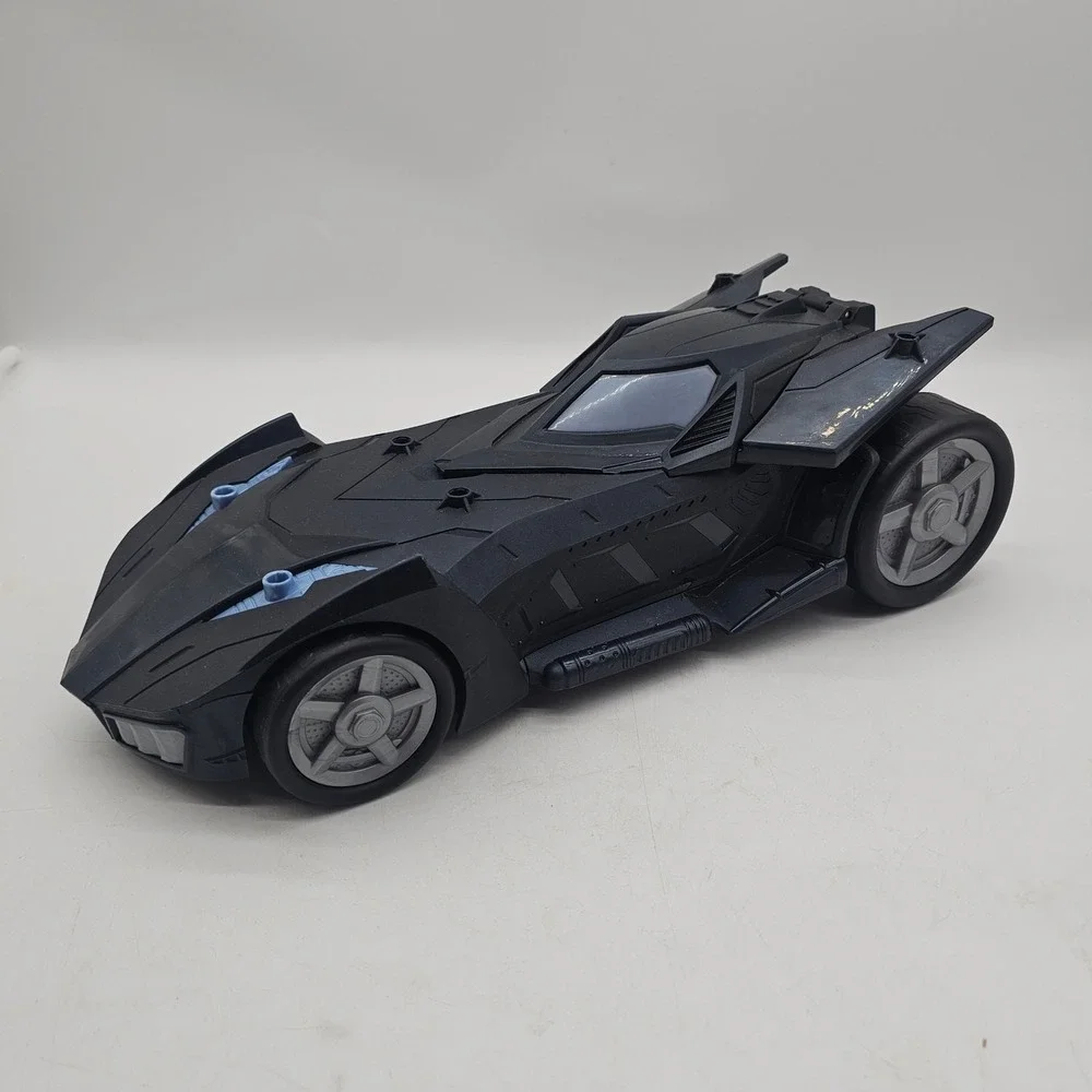 TM & DC Comics 2018 Mattel Batman Missions Batmobile Vehicle 15.5